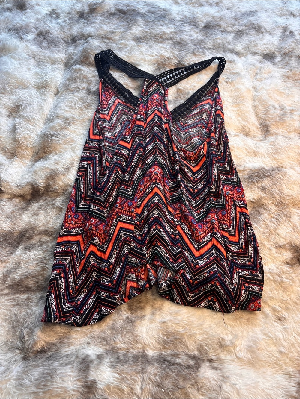 Ambiance Zigzag Chevron Lace-Trim Cami in Red and Black - Picture 2 of 6